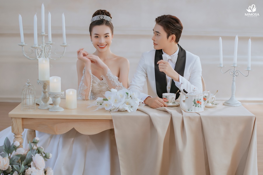 Bàn gallery là gì? Bí quyết trang trí bàn gallery nổi bật nhất